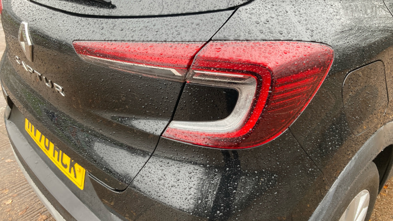 Renault Captur 1.0 TCE 100 Iconic 5dr Petrol Hatchback